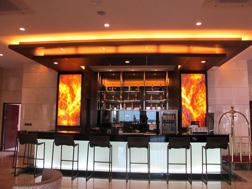 March Hotel Патая Екстериор снимка