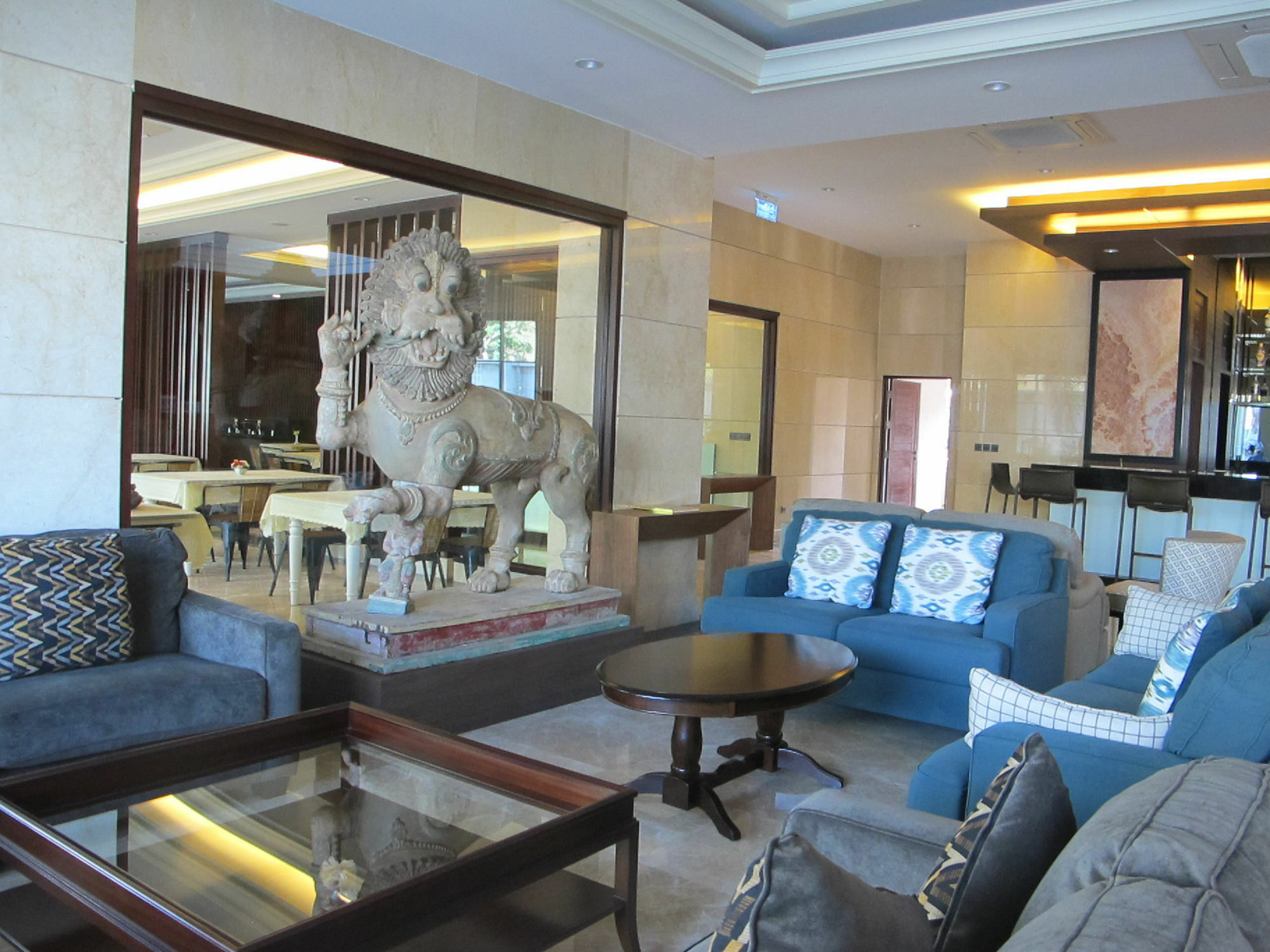 March Hotel Патая Екстериор снимка