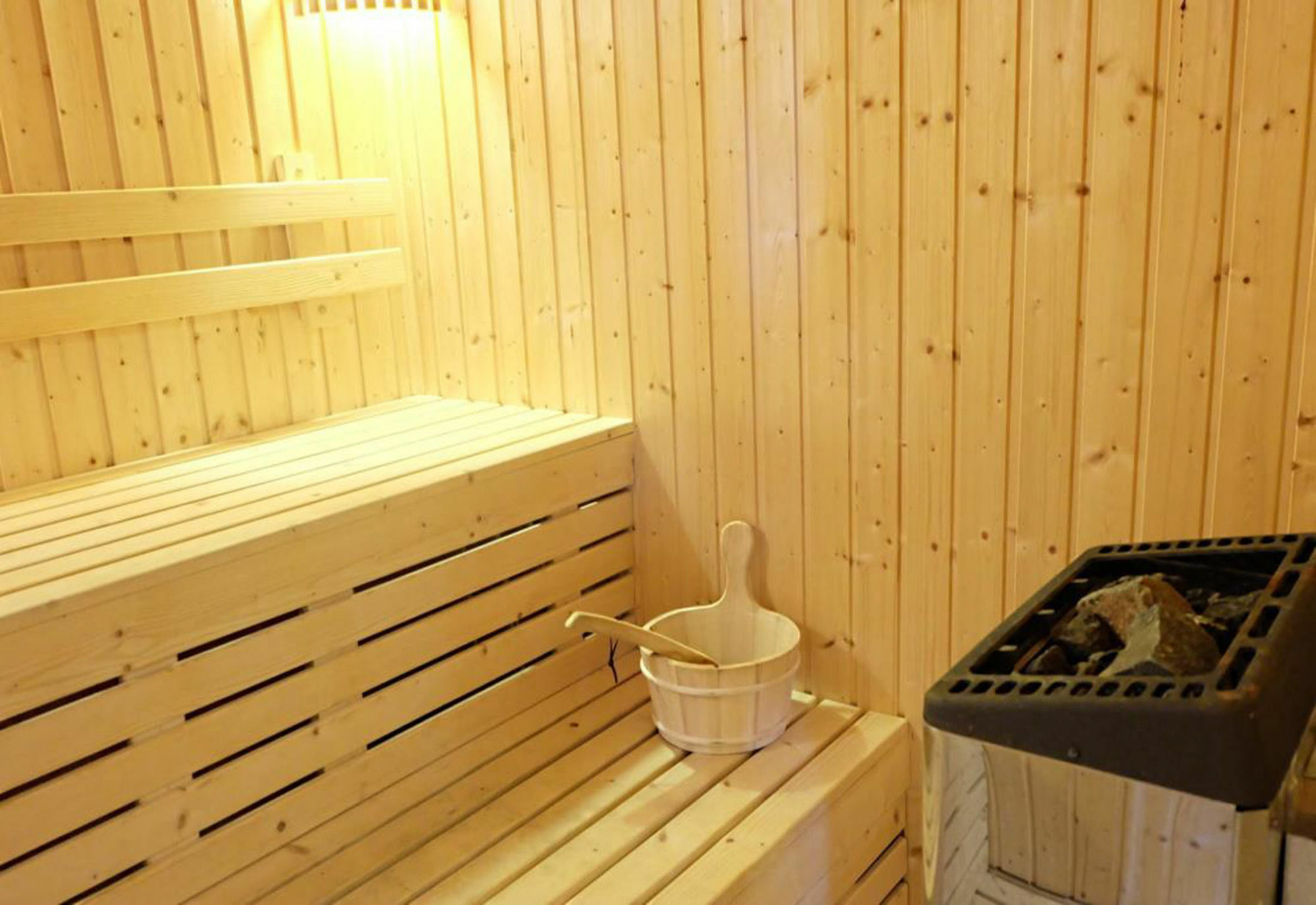 March Hotel Патая Екстериор снимка