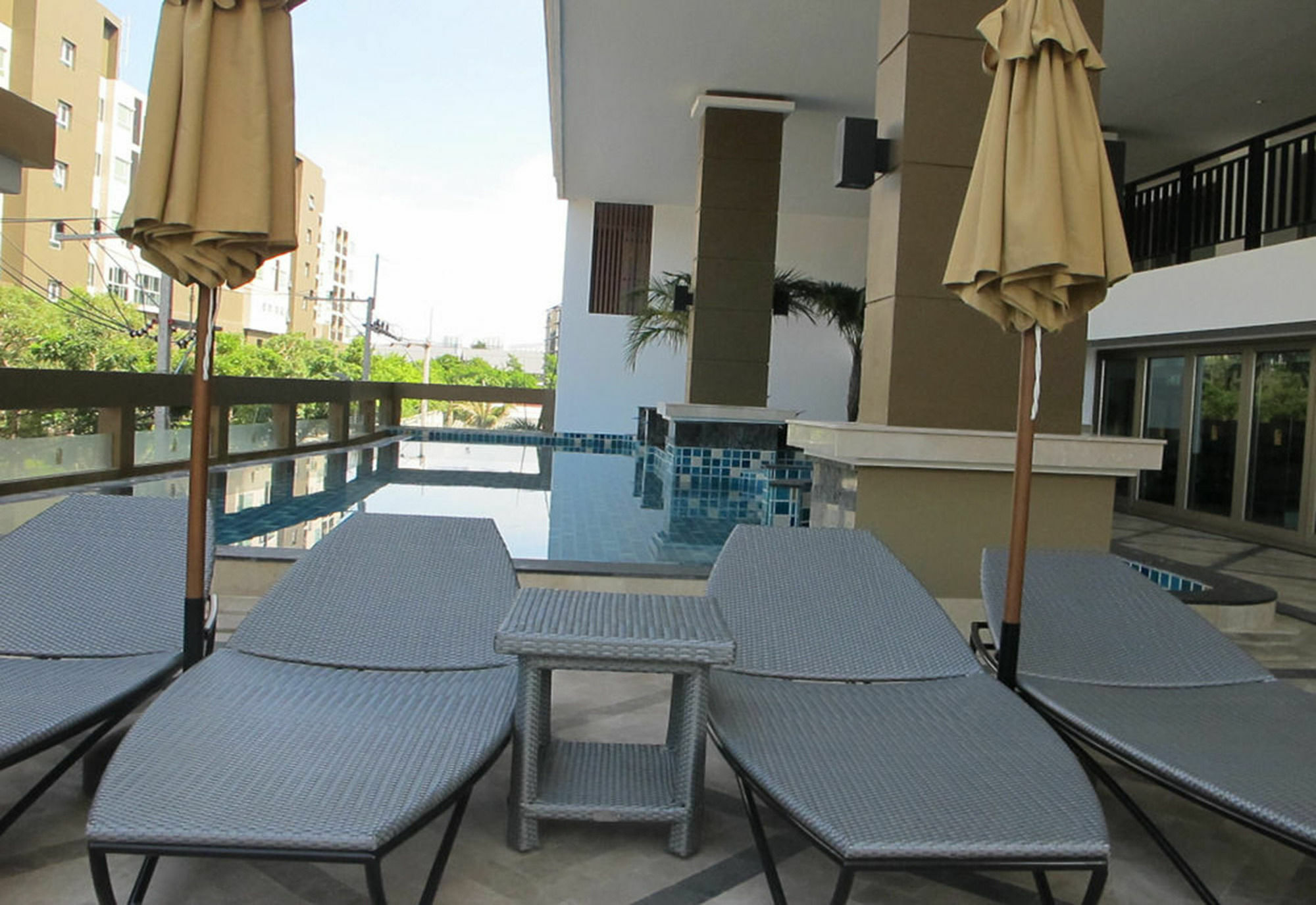 March Hotel Патая Екстериор снимка